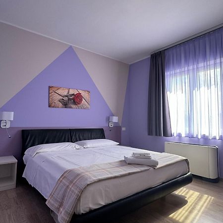 Albergo Trattoria Italia Desenzano del Garda Eksteriør bilde