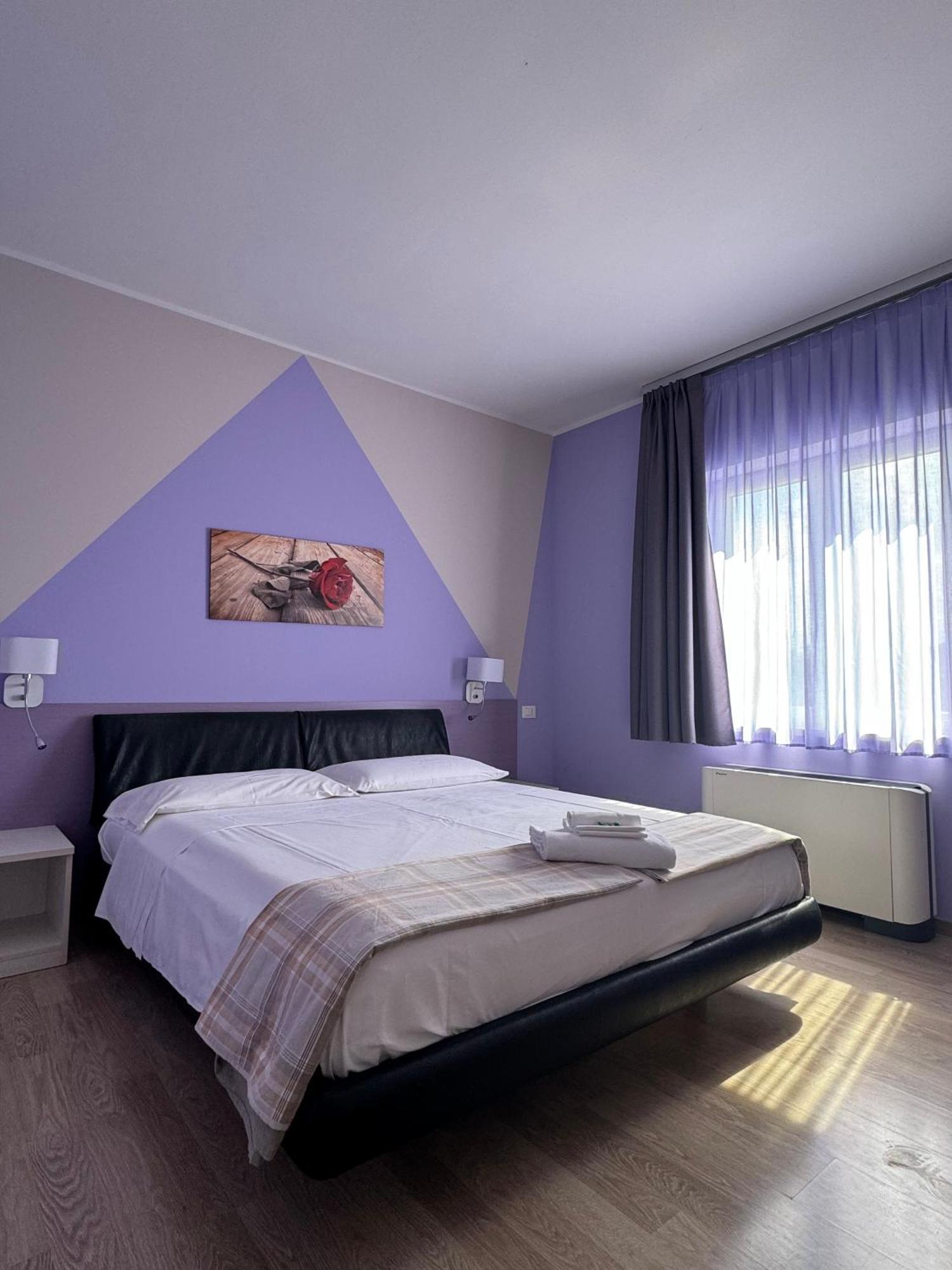 Albergo Trattoria Italia Desenzano del Garda Eksteriør bilde