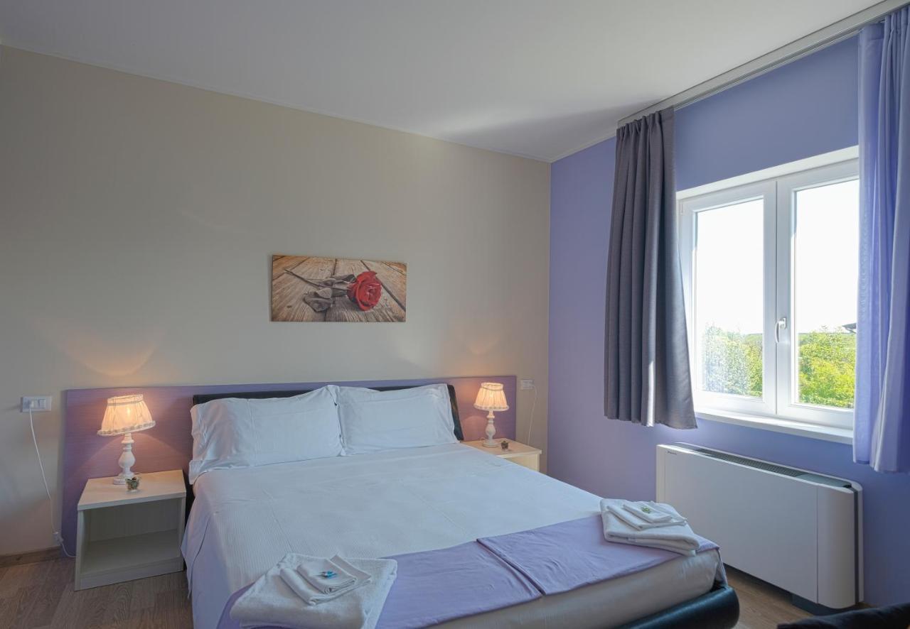 Albergo Trattoria Italia Desenzano del Garda Eksteriør bilde